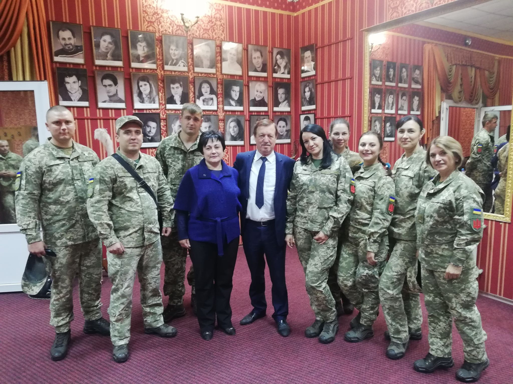 Саксаганці привітали Київщину зі святами і запросили на «Осінній вернісаж»